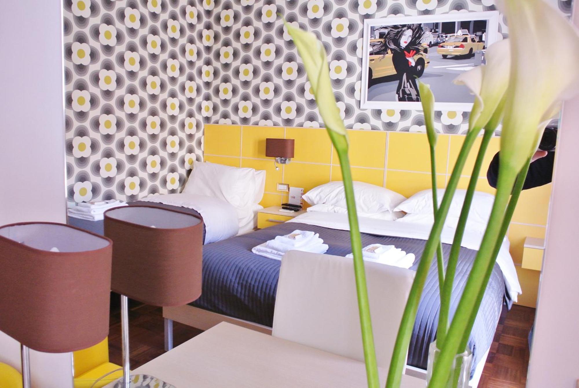 B&B Pellicano Guest House เรจโจ ดี คาลาเบีย ห้อง รูปภาพ