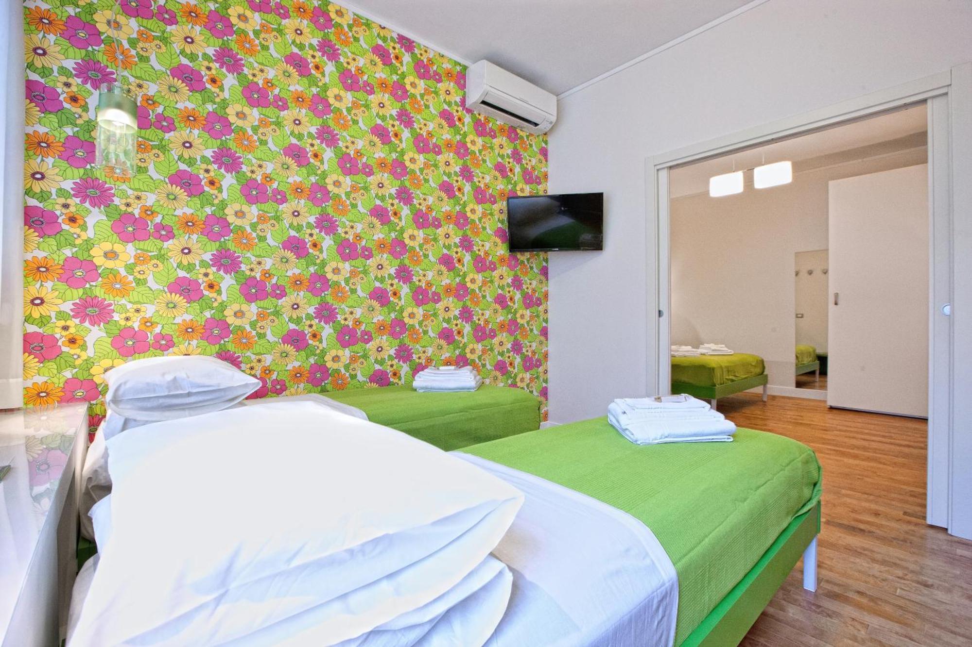 B&B Pellicano Guest House เรจโจ ดี คาลาเบีย ห้อง รูปภาพ