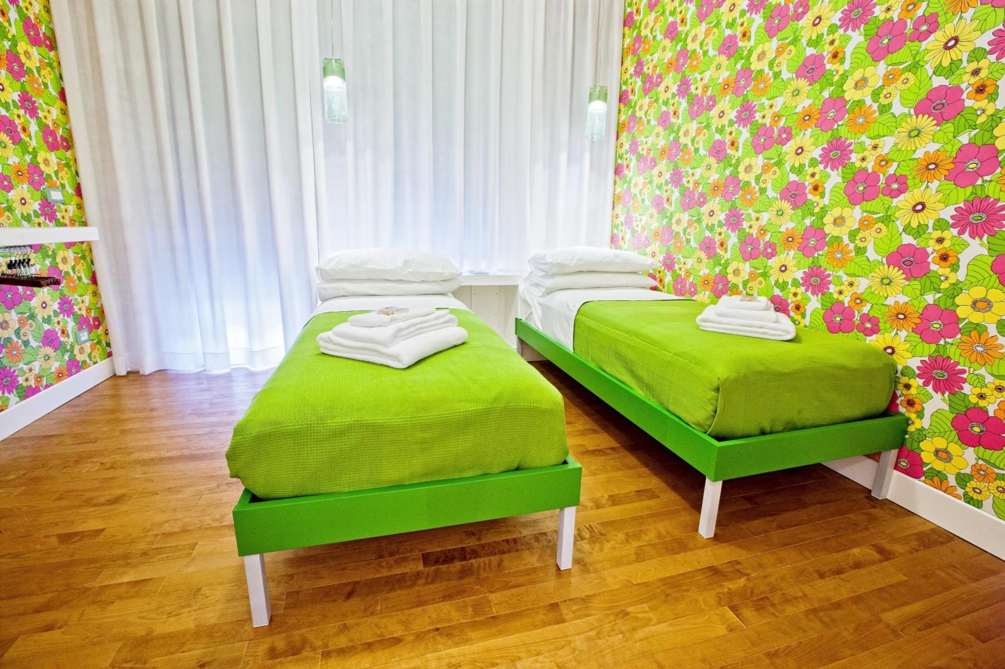 B&B Pellicano Guest House เรจโจ ดี คาลาเบีย ห้อง รูปภาพ