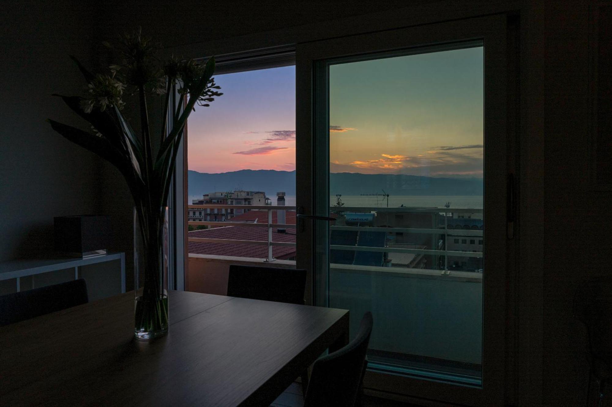 B&B Pellicano Guest House เรจโจ ดี คาลาเบีย ภายนอก รูปภาพ