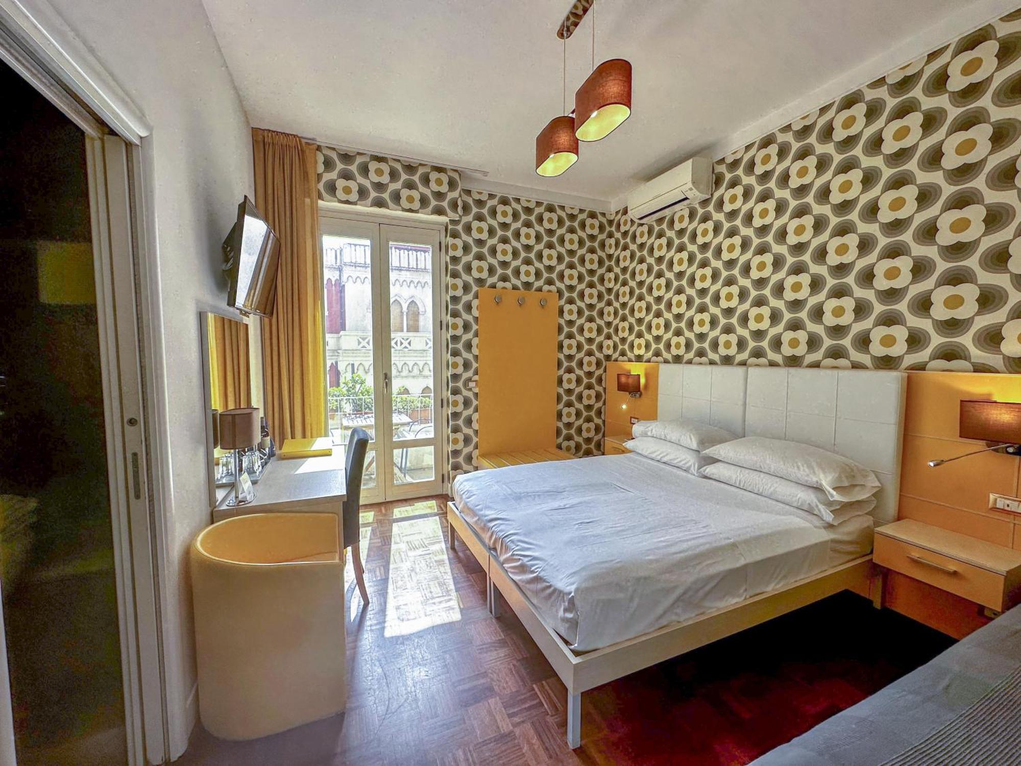B&B Pellicano Guest House เรจโจ ดี คาลาเบีย ภายนอก รูปภาพ