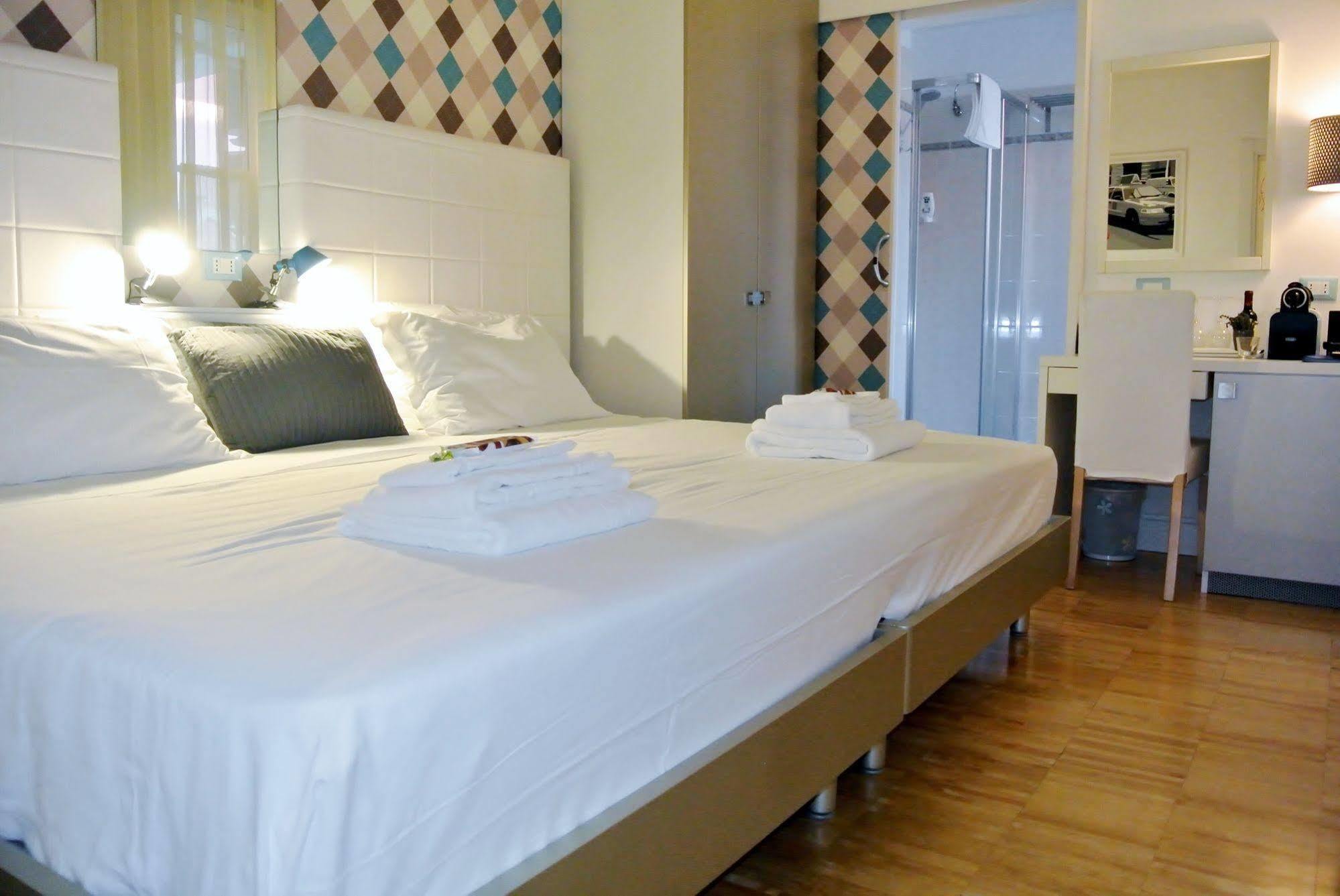 B&B Pellicano Guest House เรจโจ ดี คาลาเบีย ภายนอก รูปภาพ
